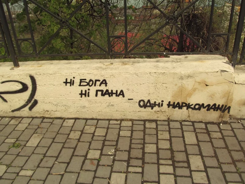 4chbhd.webp