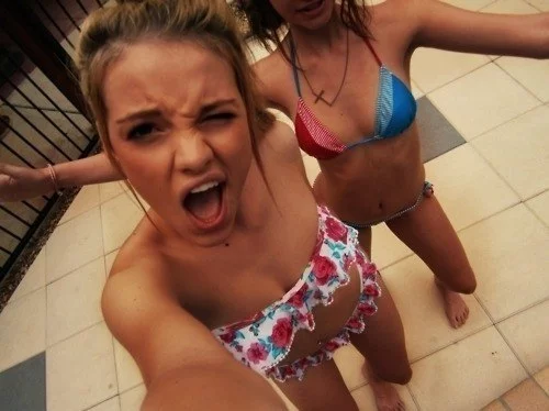 4RSK1D0RToQ.webp