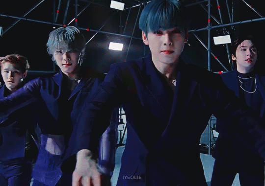 522d5205f6b10f9bfcbebe55cf29d4ddaf0e5d0d.gif
