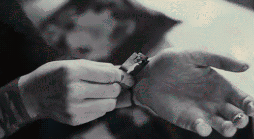 58bf1d5b9e4c7bf40584.gif