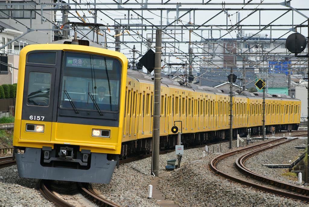 6000_Series_set_6157_Fliner_Rapid_Express_20160328.jpg
