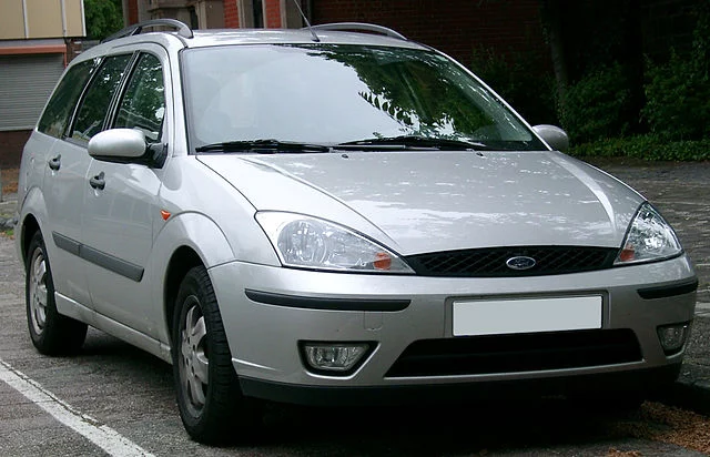 640px-Ford_Focus_front_20020225.webp