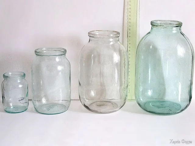 640px-Soviet_jars.webp