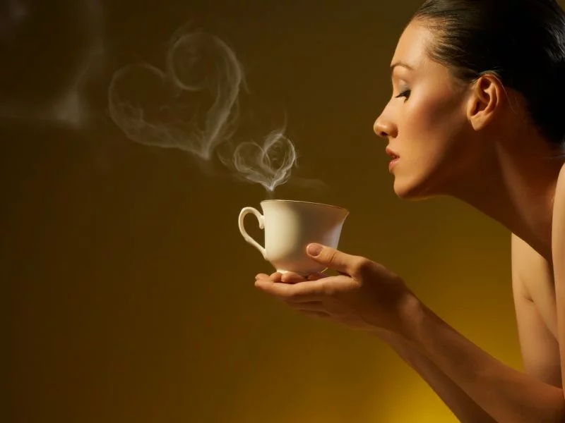 6423-devushki-devushka-kofe-800x600.webp
