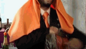 64810aef8677a34170410c9c40785ba5.gif