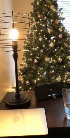 651eb95517bf99e5643b593.gif