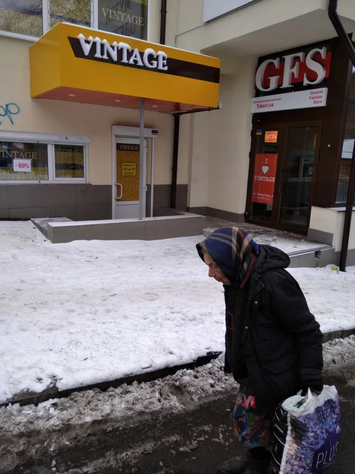 6hdjjc.webp