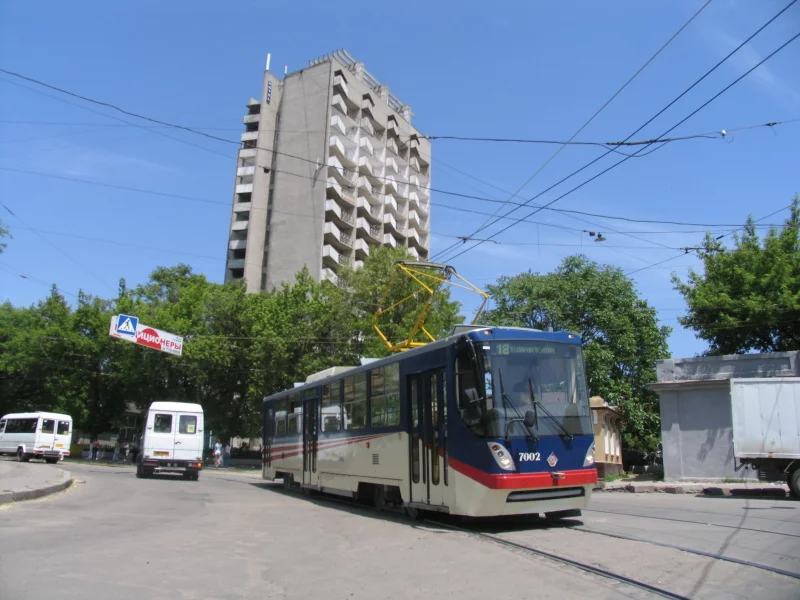 7002ap.webp