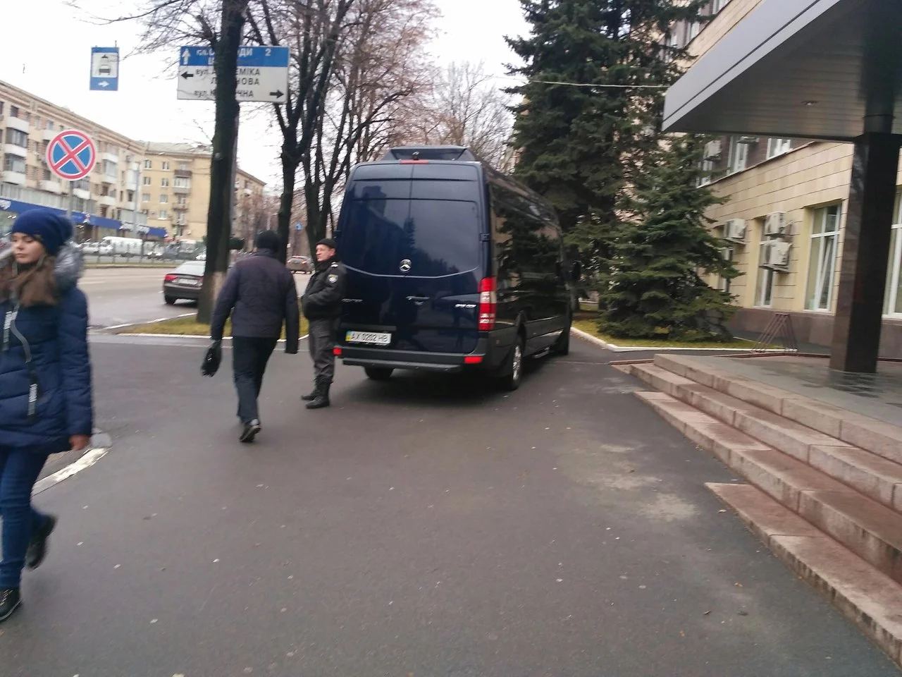 7196B-Nv8NU.webp