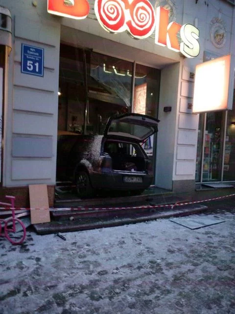 740769_main.webp