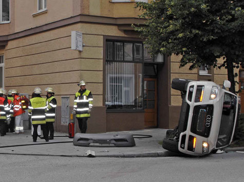 761984542-unfall.9.jpg