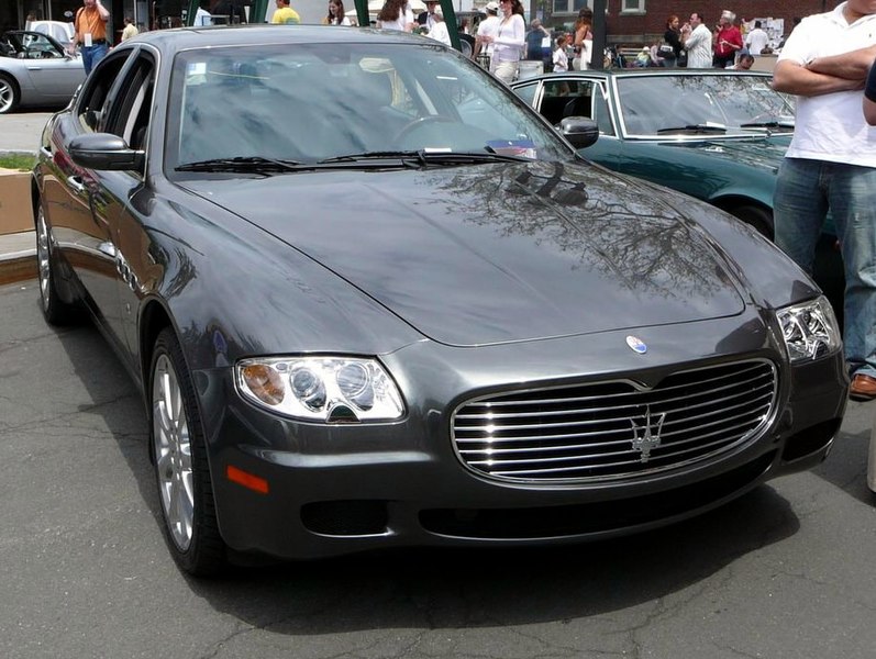 797px-SC06_2006_Maserati_Quattroporte.jpg