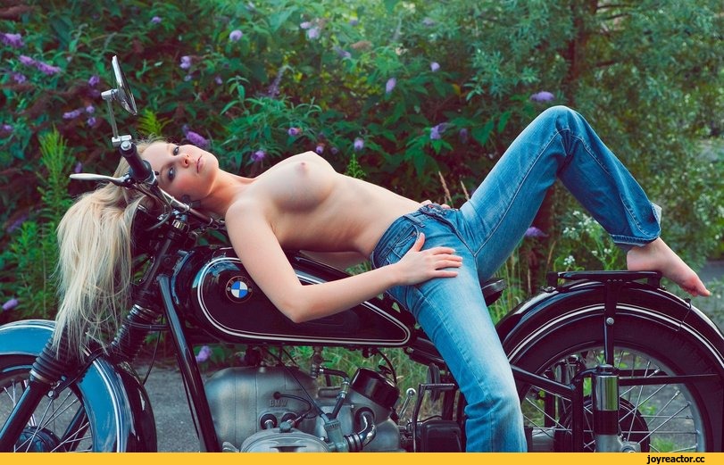 8-BMW-%D1%81%D0%B8%D1%81%D1%8C%D0%BA%D0%B8-1716735.jpg