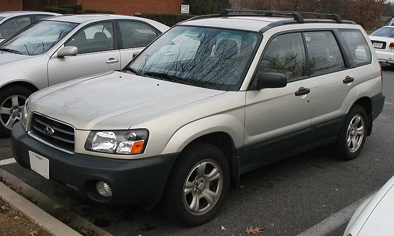 800px-03-05_Subaru_Forester.webp