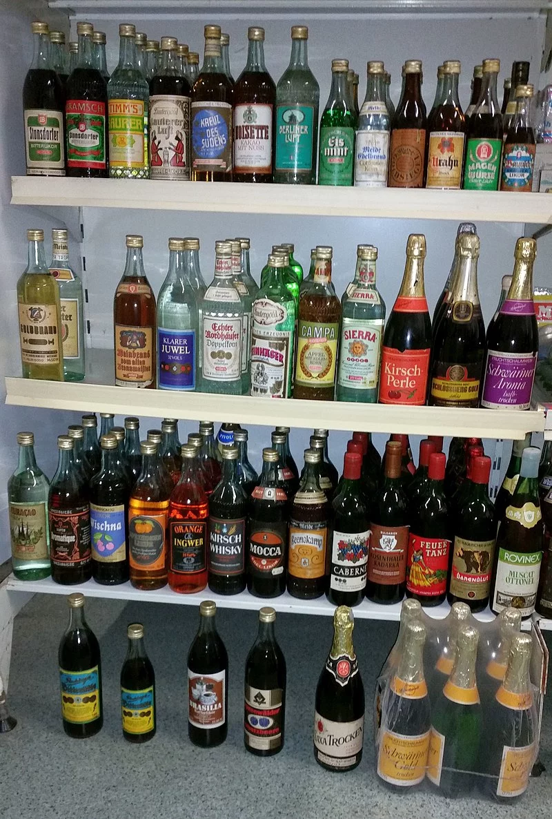 800px-2014_DDR-Alkoholika.webp