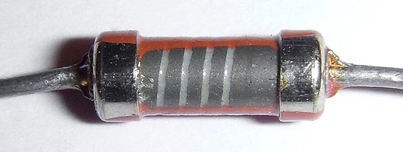 800px-Carbon-resistor-TR212-1.webp