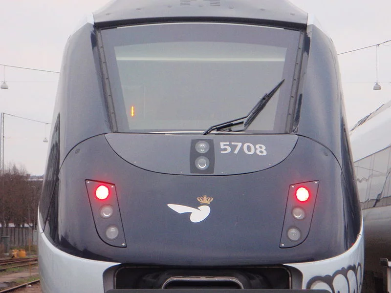 800px-DSB_IC2_MP_5708_in_Aarhus.webp