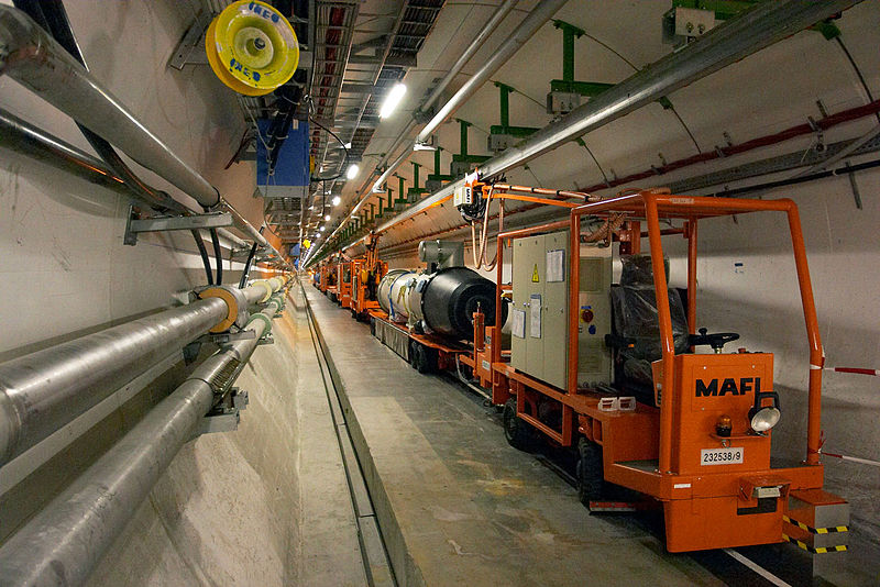 800px-Inside_the_CERN_LHC_tunnel.jpg