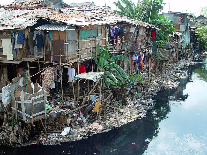 800px-Jakarta_slumhome_2.webp