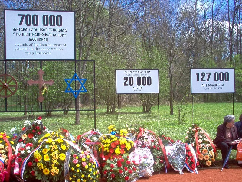 800px-Jasenovac_victims.webp