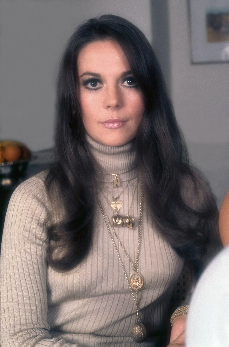 800px-Natalie_Wood_Allan_Warren.jpg