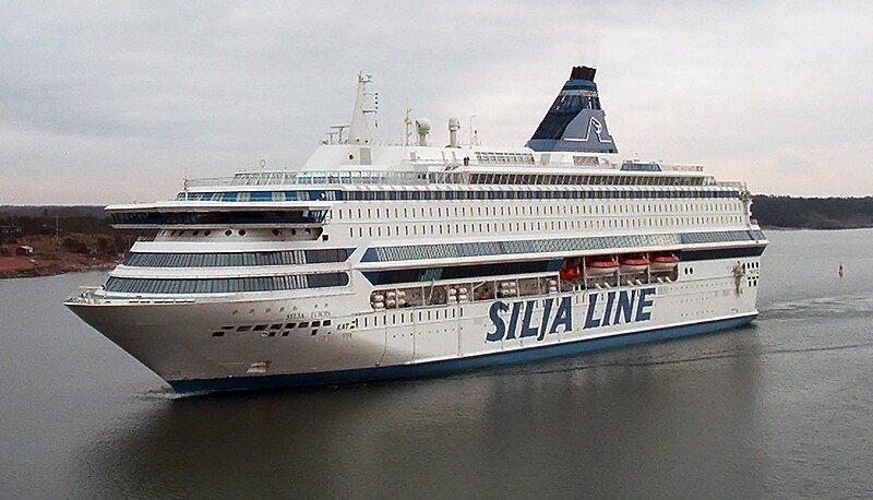 800px-Silja_Europa_2005.jpg