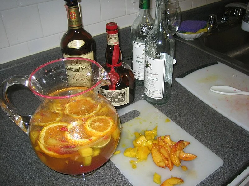 800px-Summer_Sangria.webp