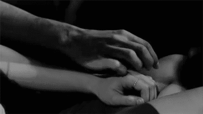 895f7c5647f1276512c40.gif