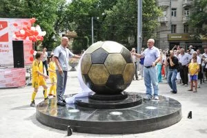 8dbebh.webp