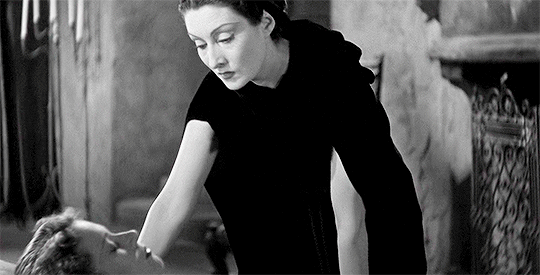 8de939f7eb9690062c2f77b774b81ea76c73b6a3.gif