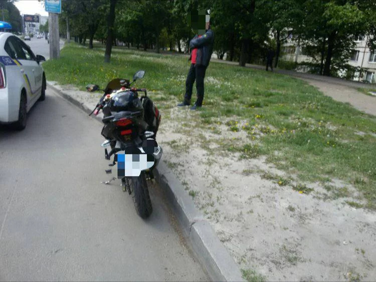 8dheej.webp