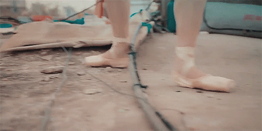 9dcb37150b773e6bd396cad40985e95cbc9bd065.gif