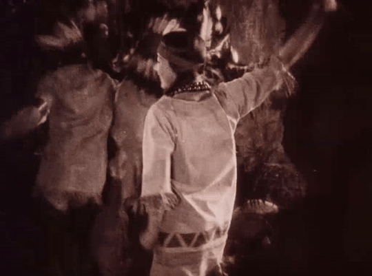 9eaa12f2af501e58f67da38b1e2b74a7ab89a41e.gif