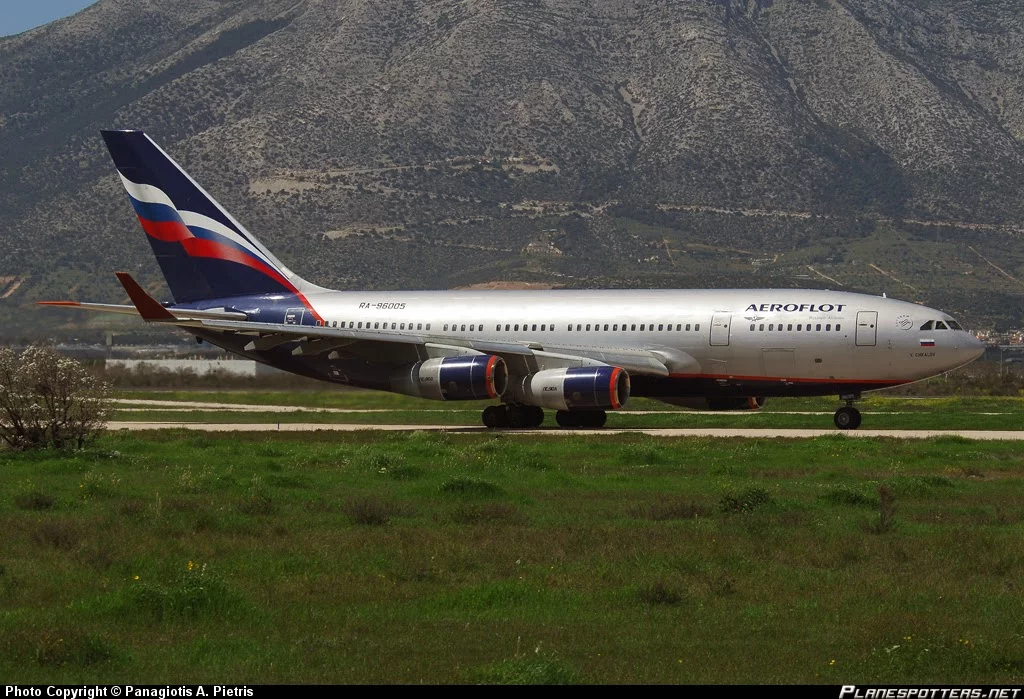 an-Airlines-Ilyushin-Il-96_PlanespottersNet_381068.webp