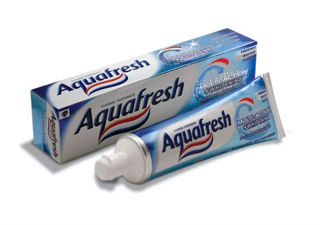 aquafresh-whitening-small.webp