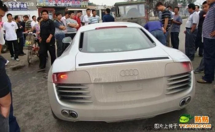 audir8_protiv_traktora006.webp