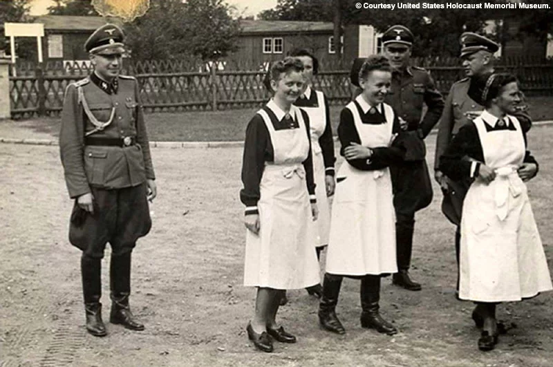 auschwitzpics4_800x531.webp