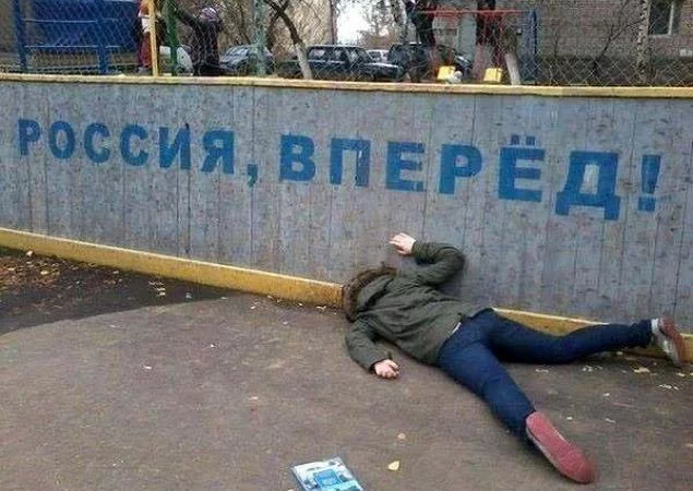 B2oZPz6IcAAcDGJ.webp