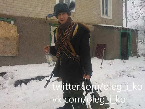 B4KmrOUIgAEkKfz.webp