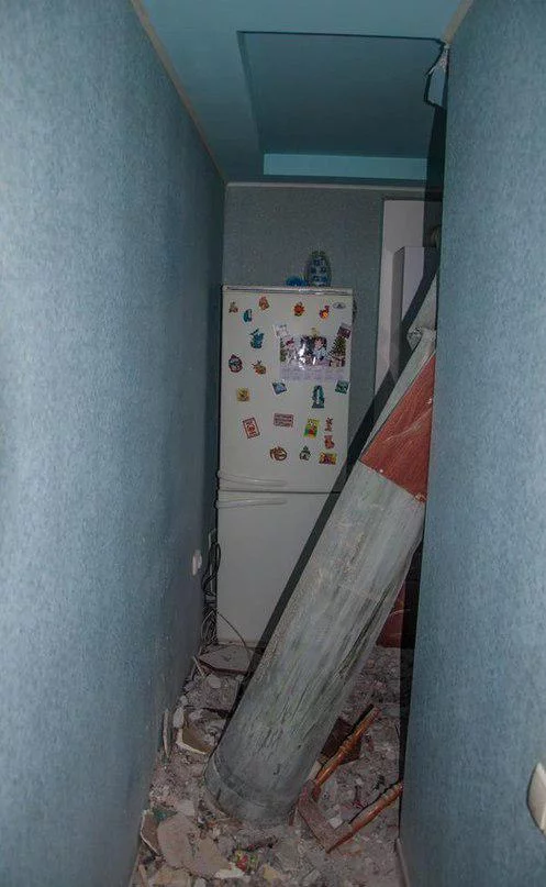 B8c1f0xCYAEPFbm.webp