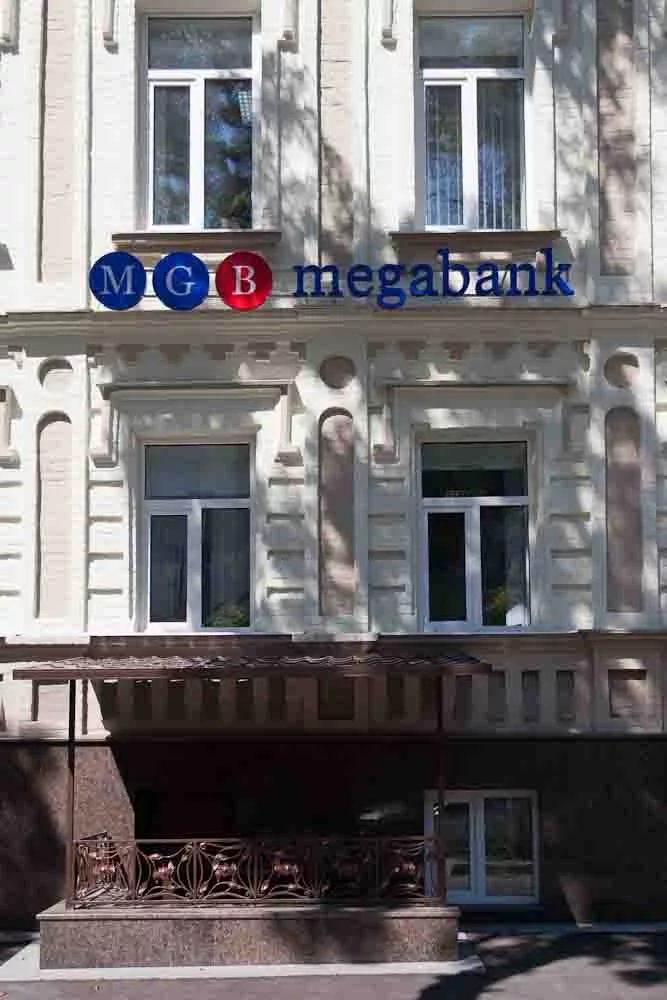 b9gjje.webp