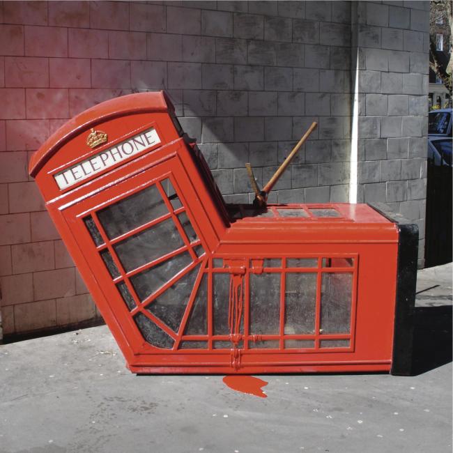 banksy_vandalisedphonebox.jpg
