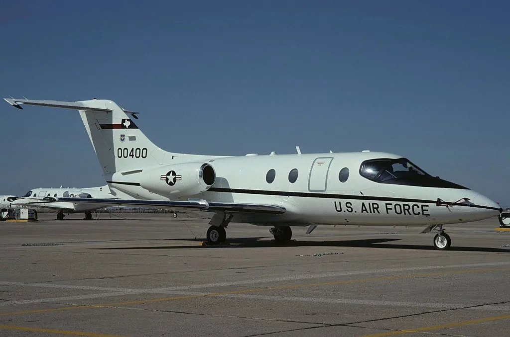 Beech_T-1A_Jayhawk%2C_USA_-_Air_Force_AN1005118.webp