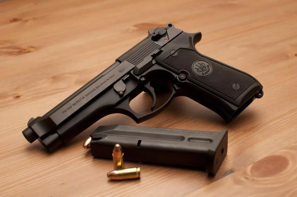 beretta-92-s-patronami.webp