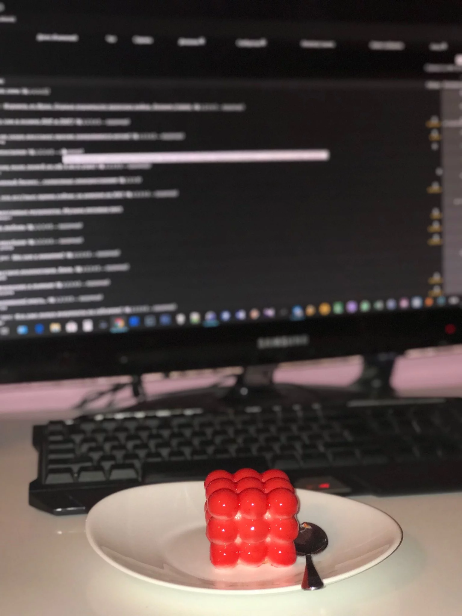 bhhcd8.webp