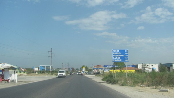 BiJqV6P1d1I.jpg
