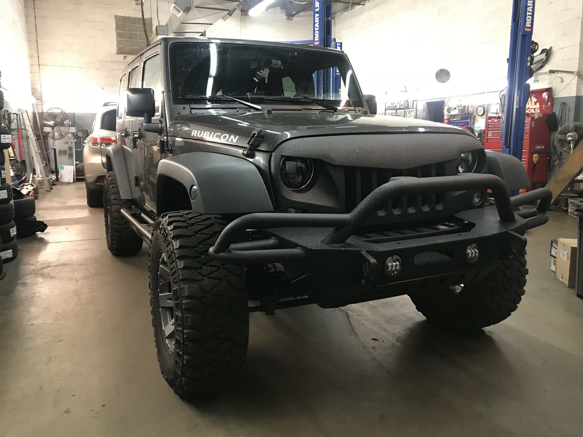 bj8gce.jpg
