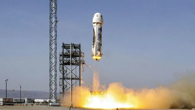 BlueOrigin_NewShepard_Launchalternate4.webp