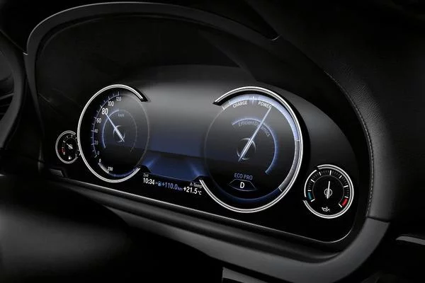 bmw-7-series-dashboard-2013-5.webp