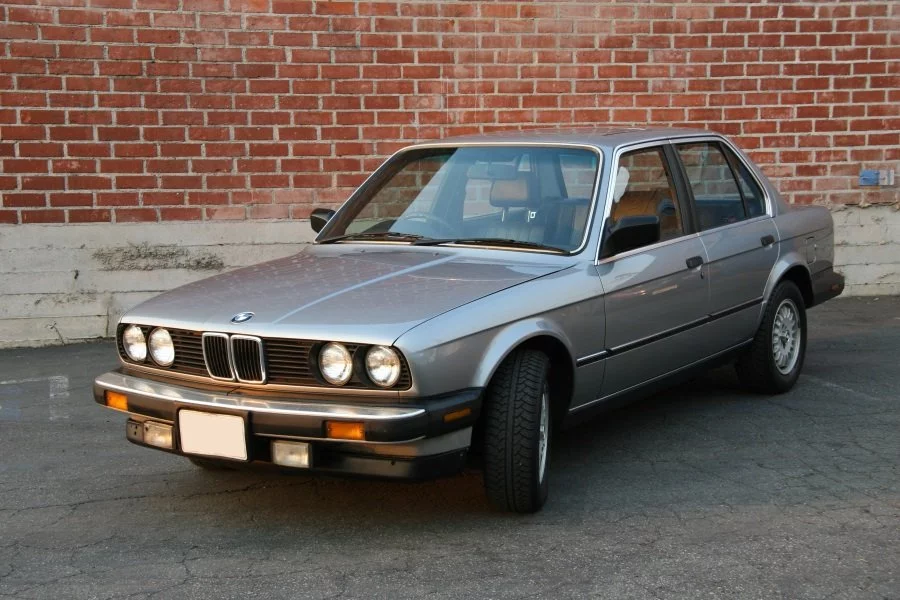 bmw-e-30.webp